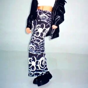 Ishas,Black & white abstract maxi skirt
